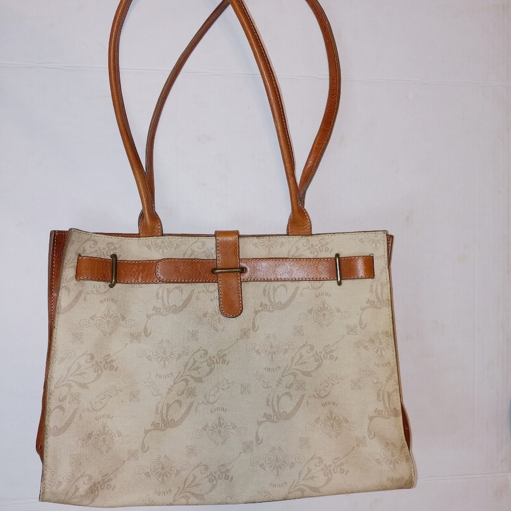 vintage Guidi handbag